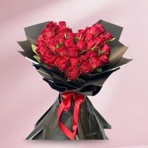 romantic heart red roses bouquet – 50 roses of love